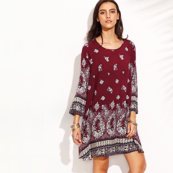 Dresses & Skirts - Boho Burgundy Floral 3/4 Sleeve Shift Dress